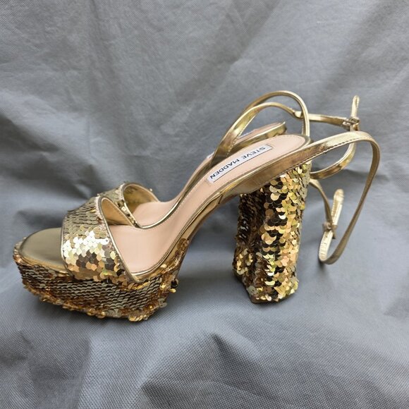 Steve Madden Lessa-S Platform Sandals Shoes Heels Gold Sequins 7.5 New Years Eve - Picture 1 of 8